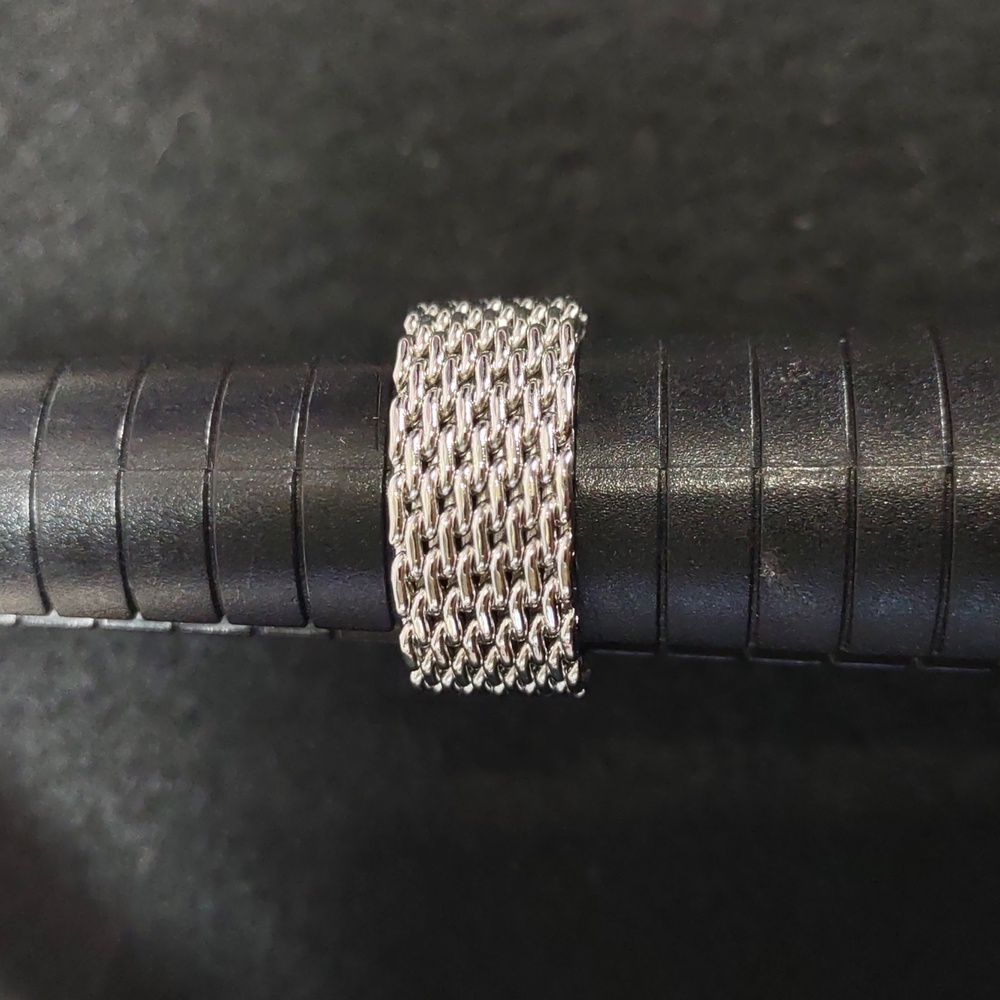 Mesh Link Ring - Picture 4 of 5